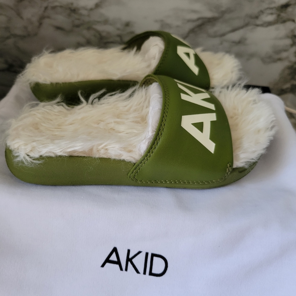 AKID Kids Green and White Fuzzy Slides - Picture 2 of 3